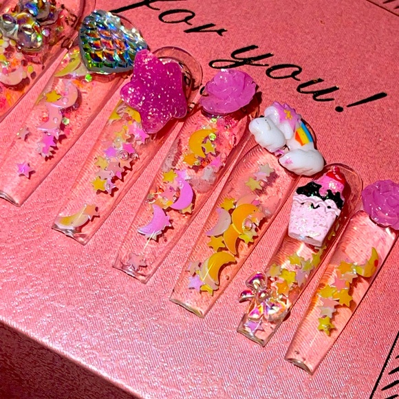 Press on nails ❤️ - Picture 4 of 7